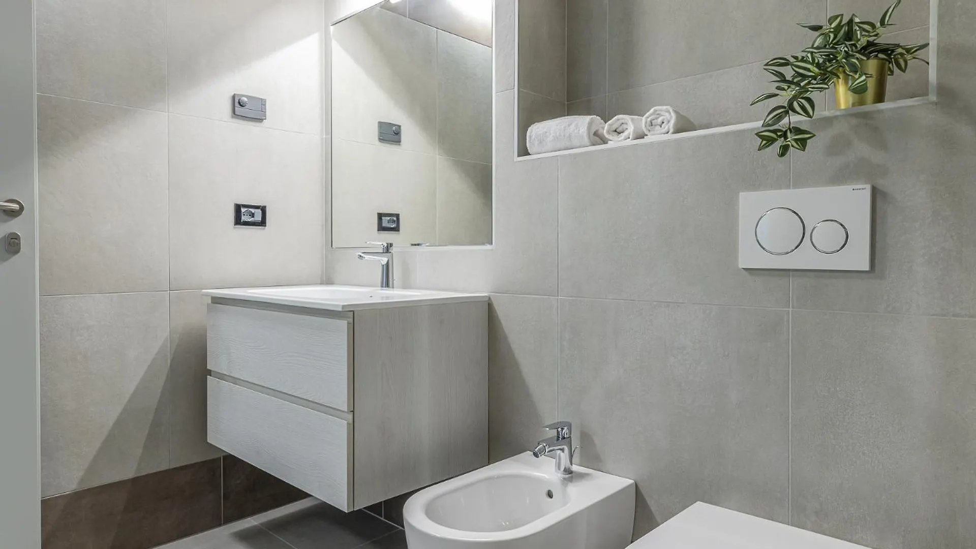 Verona Skyline Apartments - Appartamento 9D 0*,  Italien